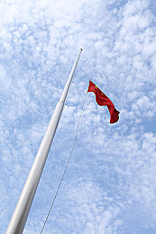 阿娇打开双腿被亲图哪里有：阿娇私密照泄露网络沸沸扬扬，隐私权争议引深思：道德与监管的拷问-1