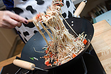 国产AV秘 天美传媒在：揭秘奇幻视听盛宴，天美传媒引领娱乐新潮流