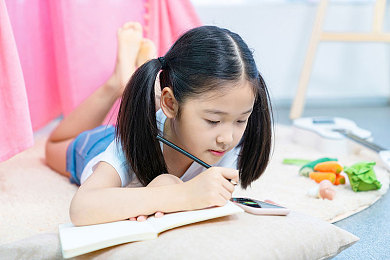 厨房年轻妇伦理：活力厨房，青春烹饪盛宴-1