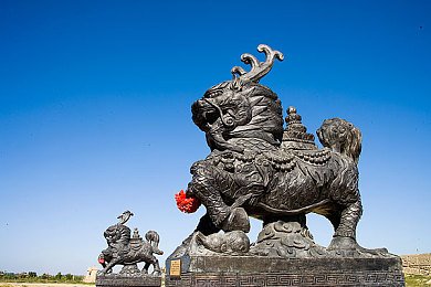 比比东身材比例胸围是多少：游戏角色身材比例热议：比比东胸围数据引发社会对审美观念的思考