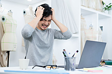 纲手被 脱脱内内打扑克：忍者对决：纲手脱脱内内欢乐扑克夜-3