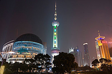 1069男男Gay做受Gay：彩虹之恋：探索LGBTQ+多元世界之旅