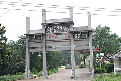 男生女生一起愁愁愁很痛：共享愁绪，共鸣快乐：释放心灵之旅-2