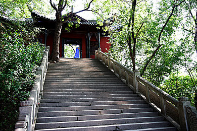 八重神子裸体：《原神》八重神子争议：游戏审核引深思，行业自律势在必行-1