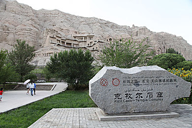 20厘米体育生自慰：揭秘运动健将私密角落：身心释放，成就卓越之道-2