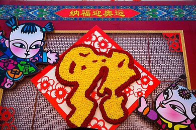 在线丨暗呦小u女国产精品的特点：生活光影交织，国产精品绽放魅力——暗呦小U引领影视新风尚-1