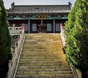 九九热这里只有精：揭秘“精”彩互动乐园：九九热引领游戏社区新潮流-2