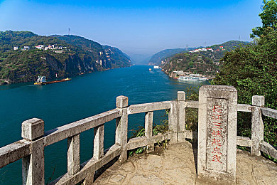 绿巨人黄品：山水巨兽：穿越时空的创意之旅-2