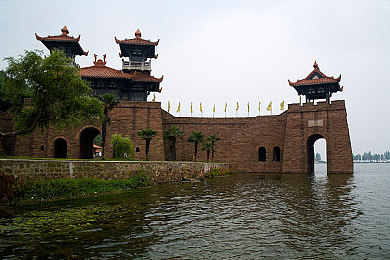 小莹与翁：探寻古老传说，小莹翁传奇之旅揭秘宝藏之谜-3