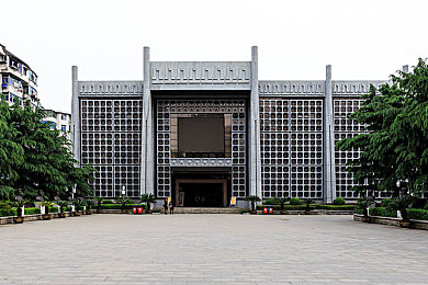 出差被老板摸高潮了三次：职场奇旅：智斗摸点风云，守护权益之旅