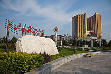 老师让我吃她胸 摸她奶-百度：师德危机：校园暗影，守护童心之旅-1