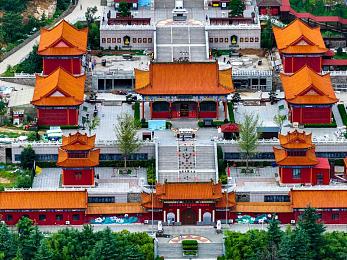 午安商店免费下载：探索宝藏乐园：揭秘午安免费游戏库，尽享欢乐时光-1