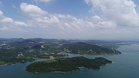 天美蜜桃星空：蜜桃星河探险，奇幻休闲乐无穷