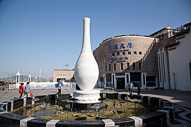 亚州免费：亚洲宝藏之旅：免费资源盛宴探索-3