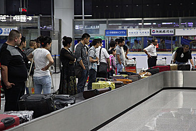 法国做爰XXXⅩ性：浪漫法兰西：邂逅法国少女，探寻恋爱秘境之旅-3