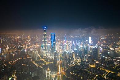 星空无限女主角冯雪：游戏女神冯雪：揭秘《星空无限》中的星际战场女王-1