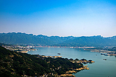 侵犯漂亮人妻三上悠亚：网络风云：名誉危机，真相追踪之旅-2