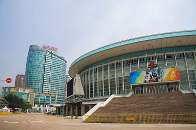夜里十大：探秘夜晚奇观：十大精彩事件勾勒城市秘密夜生活画卷-5