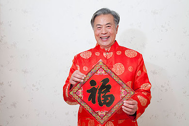 大团圆结2亲情会高敏王芳：游戏亲情盛宴：知名人士助阵，《大团圆结2》亲情会传递社会正能量