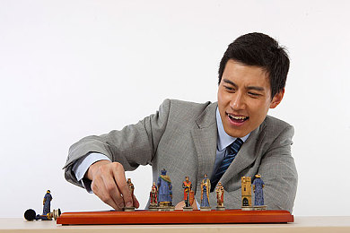 男男视频网站：网络潮流下的自我表达：规范与监管，共筑清朗网络空间