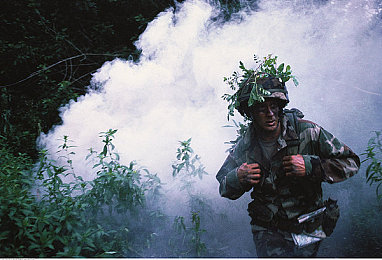 成人免费：独特免费模式引热议，成人题材游戏引发社会关注：探讨其火爆背后的影响-3