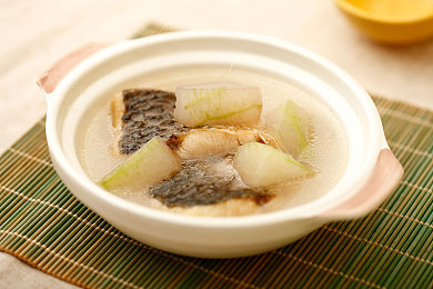 爽 躁多水 快 深点车上：水上飞驰激情碰撞，极限挑战速度狂飙-2