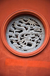 一进一出18岁禁看网络：青少年上网保护新举措：实名认证分级管理，筑牢清朗网络环境-4