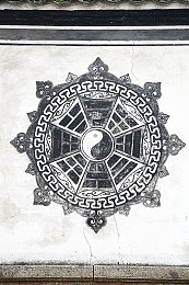 啄木鸟修女满天星法版：探寻奇幻冒险之旅：揭秘《啄木鸟修女》法版游戏魅力-5