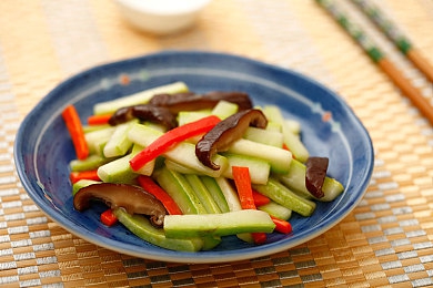 朱利安jullian特大屁股：打破传统界限，多元审美潮流下的个性挑战者