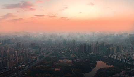老师穿黑色双开真丝旗袍的由来：“旗袍风华再现：传承之美，绽放于现代课堂的时尚篇章”-5