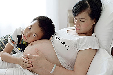 美女和帅哥差差：直播颜界风云，颜值经济大揭秘-3