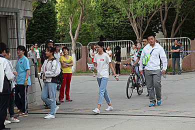 男同做爱网址：网络深处：同性恋生活共鸣之旅-5