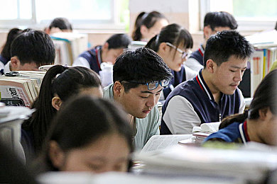 蜜桃视频入口：探索视频乐园新境界，蜜桃平台揭秘视听盛宴独特魅力-3