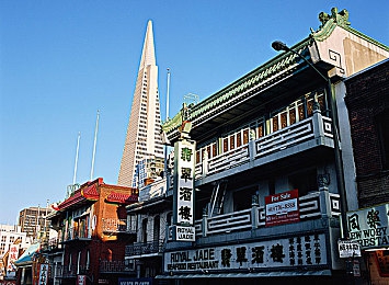 胡桃奖励旅行者吃胡萝卜：胡萝卜赠礼唤醒健康生活意识，神秘胡桃公益行动引热议-3